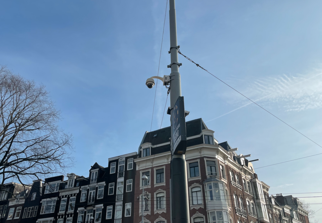 Camera op het Waterlooplein